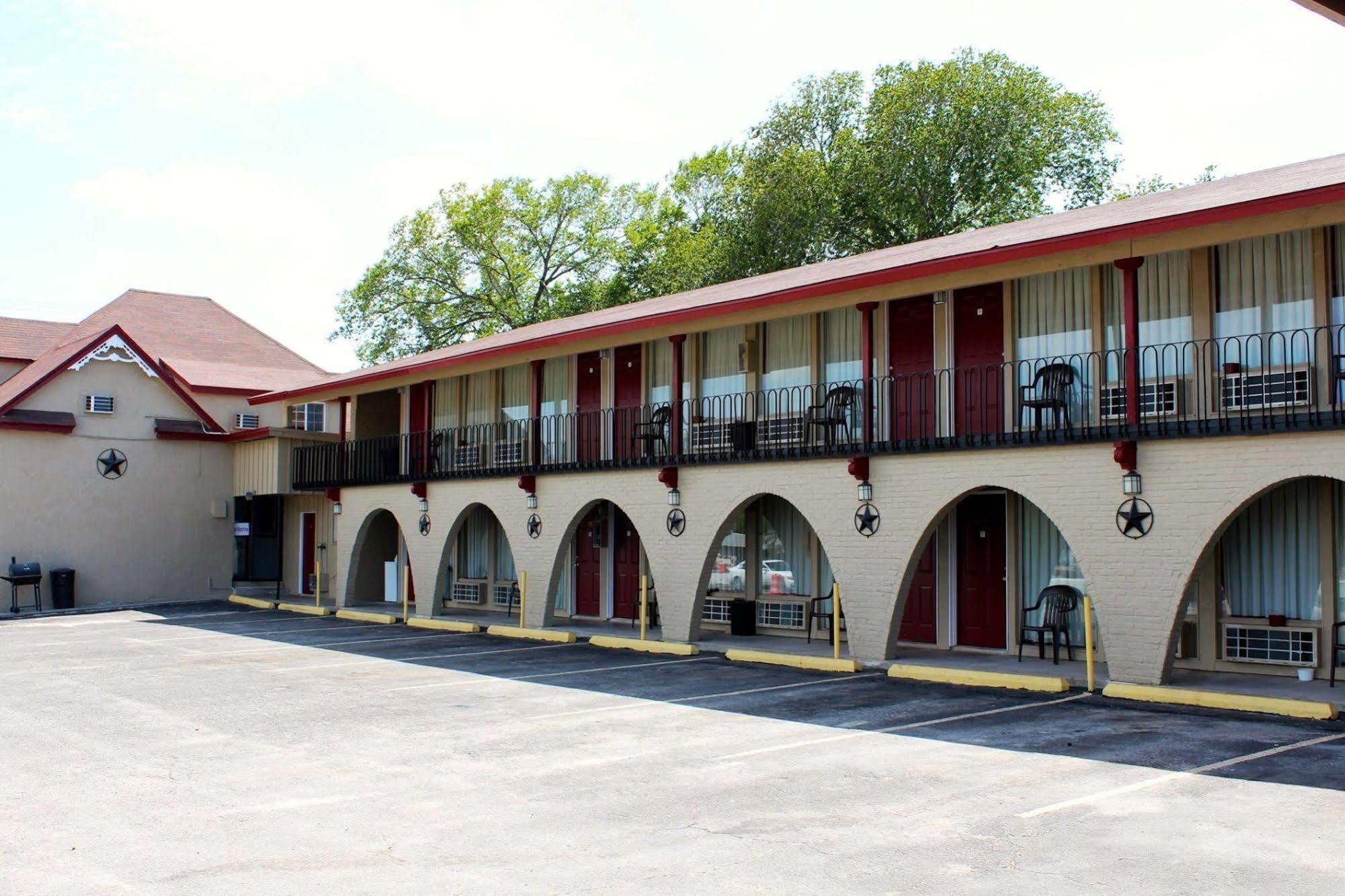 Executive Inn Goliad Exterior photo